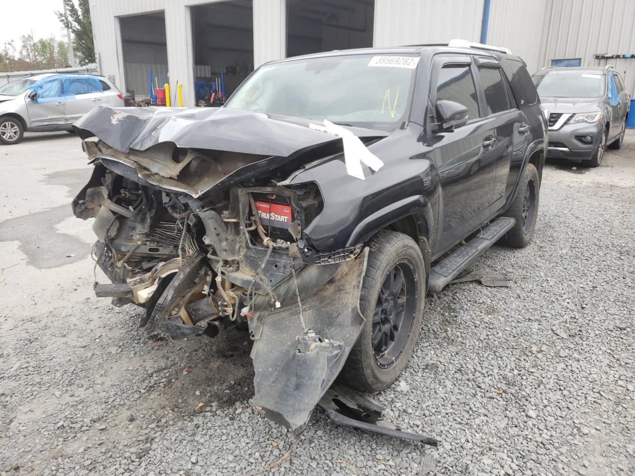 Photo 2 from auction – 2016 TOYOTA 4RUNNER SR with VIN JTEBU5JR5G5329812