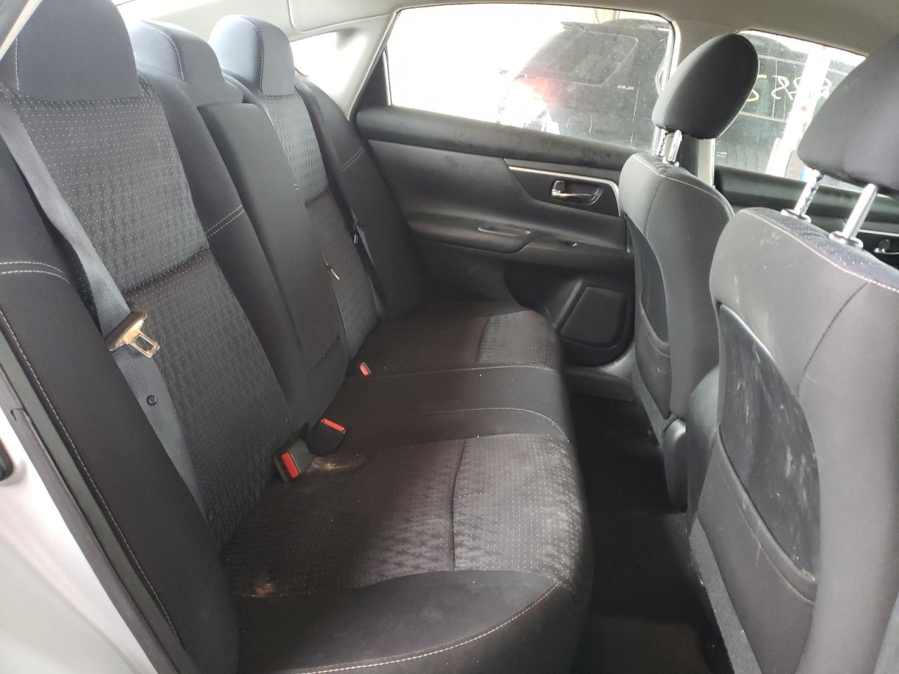 Photo 6 from auction – 2016 NISSAN ALTIMA 2.5 with VIN 1N4AL3AP1GC166826