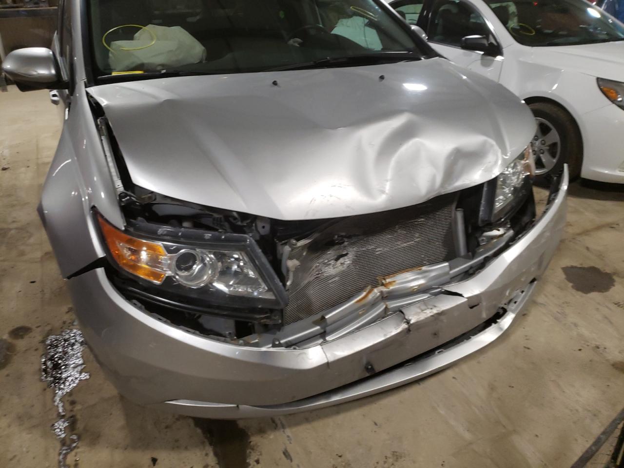 Photo 9 from auction – 2015 HONDA ODYSSEY EX with VIN 5FNRL5H40FB114755