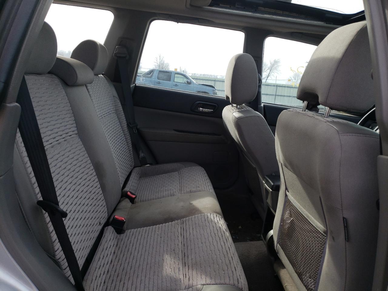 Photo 6 from auction – 2004 SUBARU FORESTER 2 with VIN JF1SG65684G725904