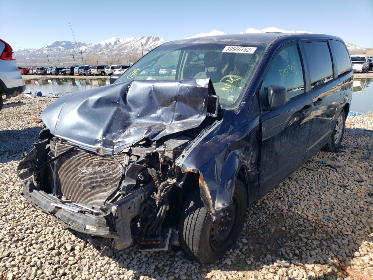 Photo 2 from auction – 2008 CHRYSLER TOWN & COU with VIN 2A8HR44H48R643414