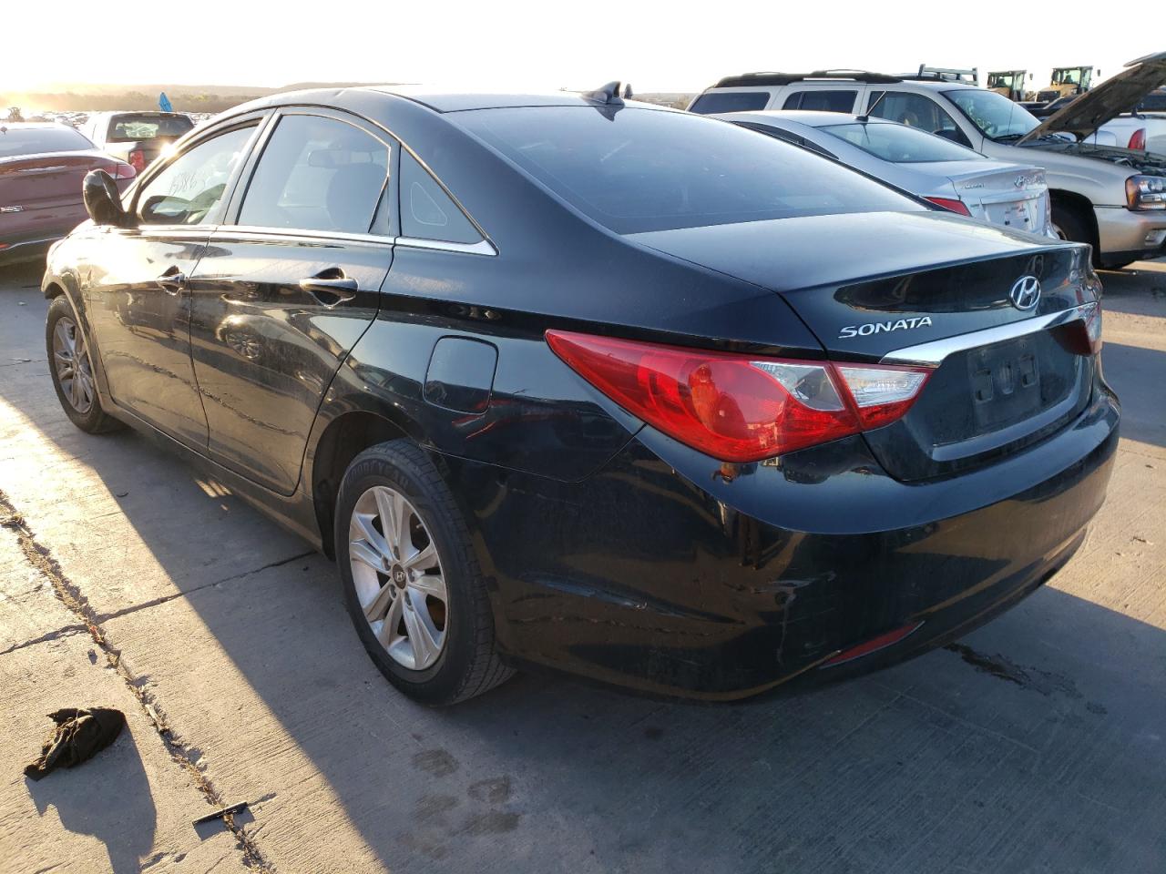 Photo 3 from auction – 2012 HYUNDAI SONATA GLS with VIN 5NPEB4AC6CH402936