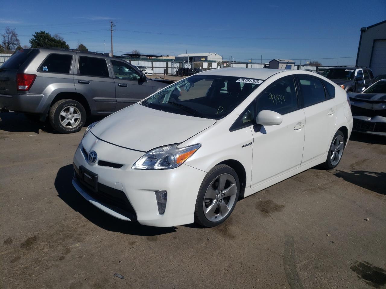 Photo 2 from auction – 2013 TOYOTA PRIUS with VIN JTDKN3DU7D5584589