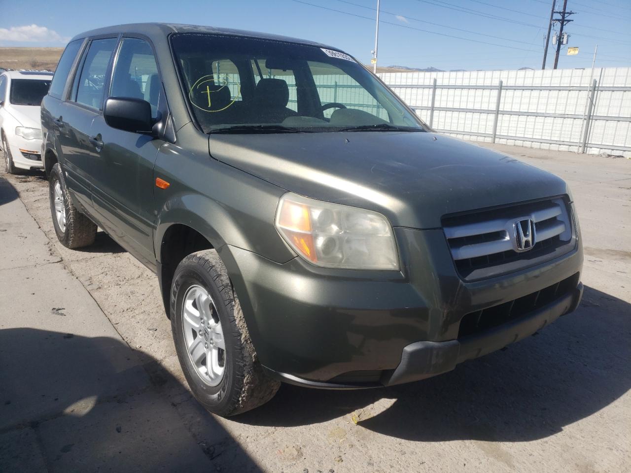 HONDA PILOT LX 2006 with VIN 2HKYF18116H532955 - Photo from auction