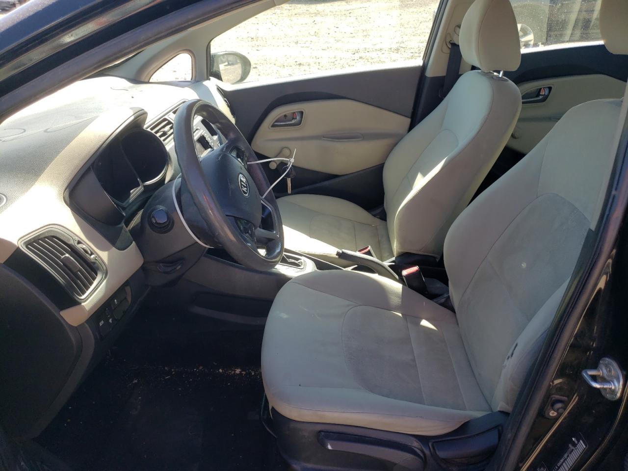 Photo 5 from auction – 2013 KIA RIO LX with VIN KNADM4A31D6122114