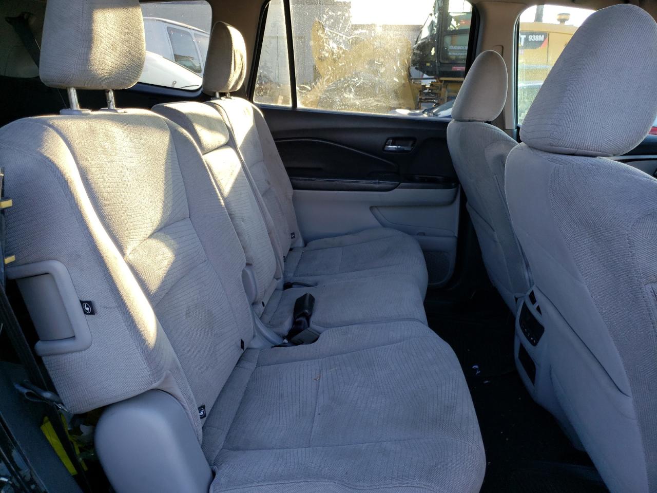 Photo 6 from auction – 2016 HONDA PILOT EX with VIN 5FNYF5H30GB016997