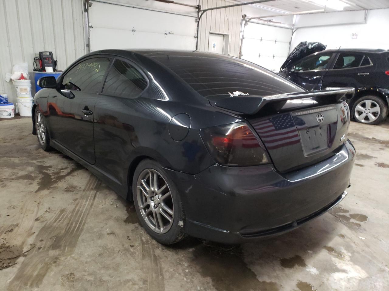 Photo 3 from auction – 2006 TOYOTA SCION TC with VIN JTKDE177760118527
