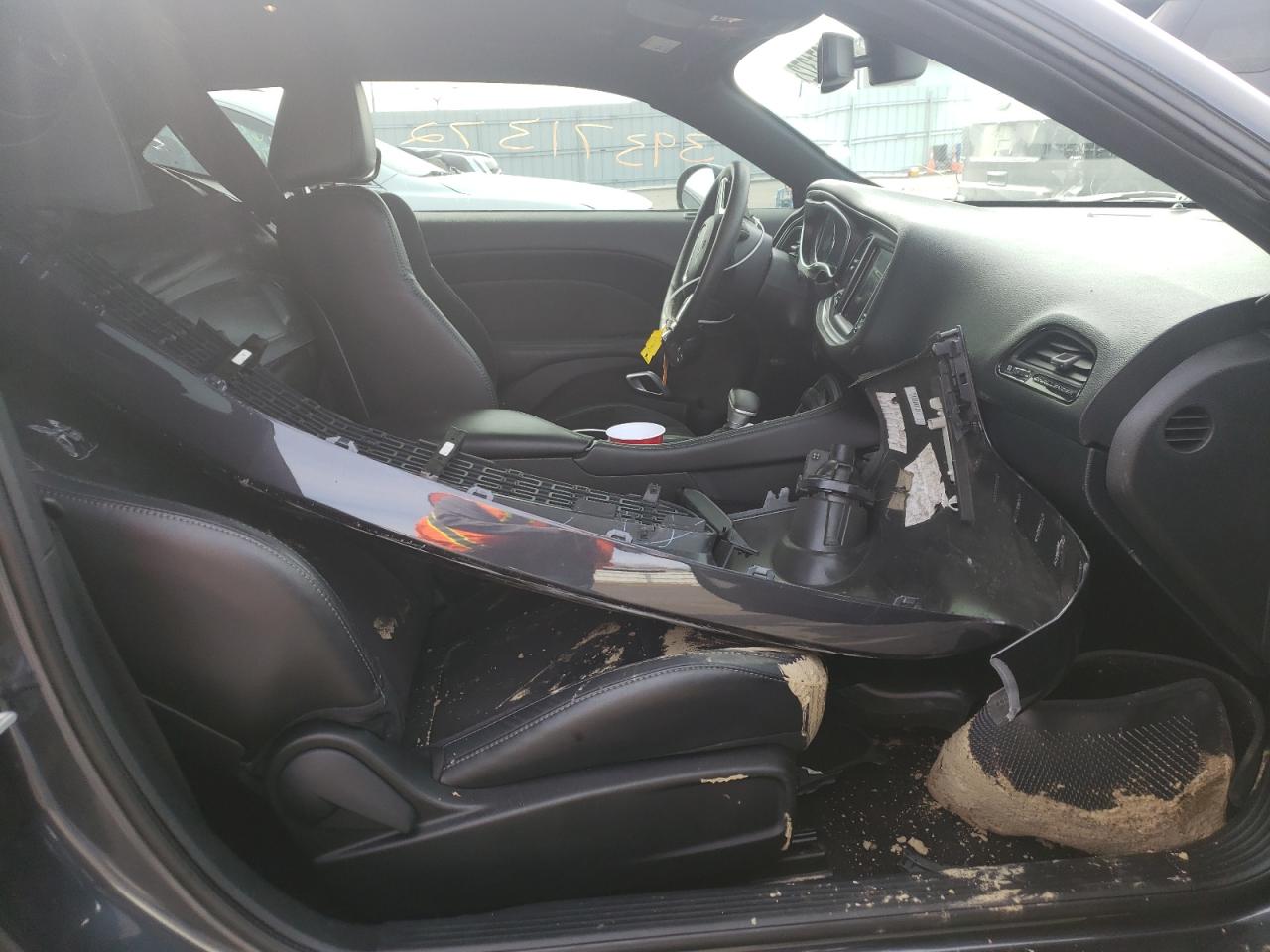 Photo 5 from auction – 2018 DODGE CHALLENGER with VIN 2C3CDZFJXJH269386