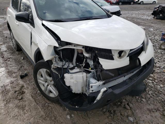 Photo 9 from auction – 2015 TOYOTA RAV4 LE with VIN JTMZFREV9FJ047805