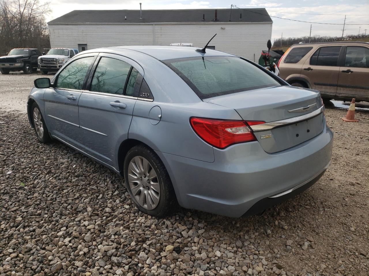 Фото 3 с аукциона – 2012 CHRYSLER 200 LX с VIN 1C3CCBAG1CN246191