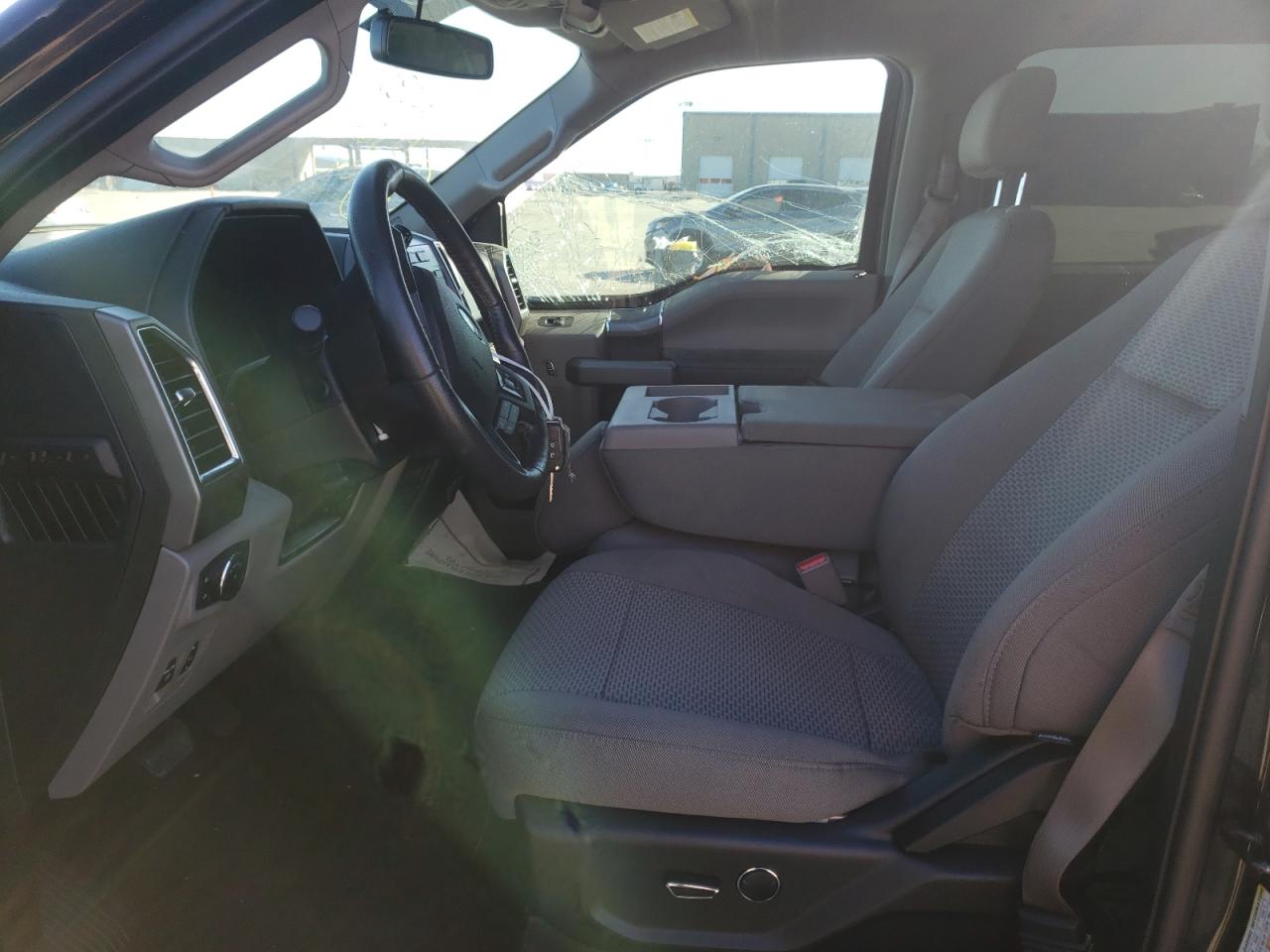 Photo 5 from auction – 2015 FORD F150 SUPER with VIN 1FTEW1CP0FKD57002
