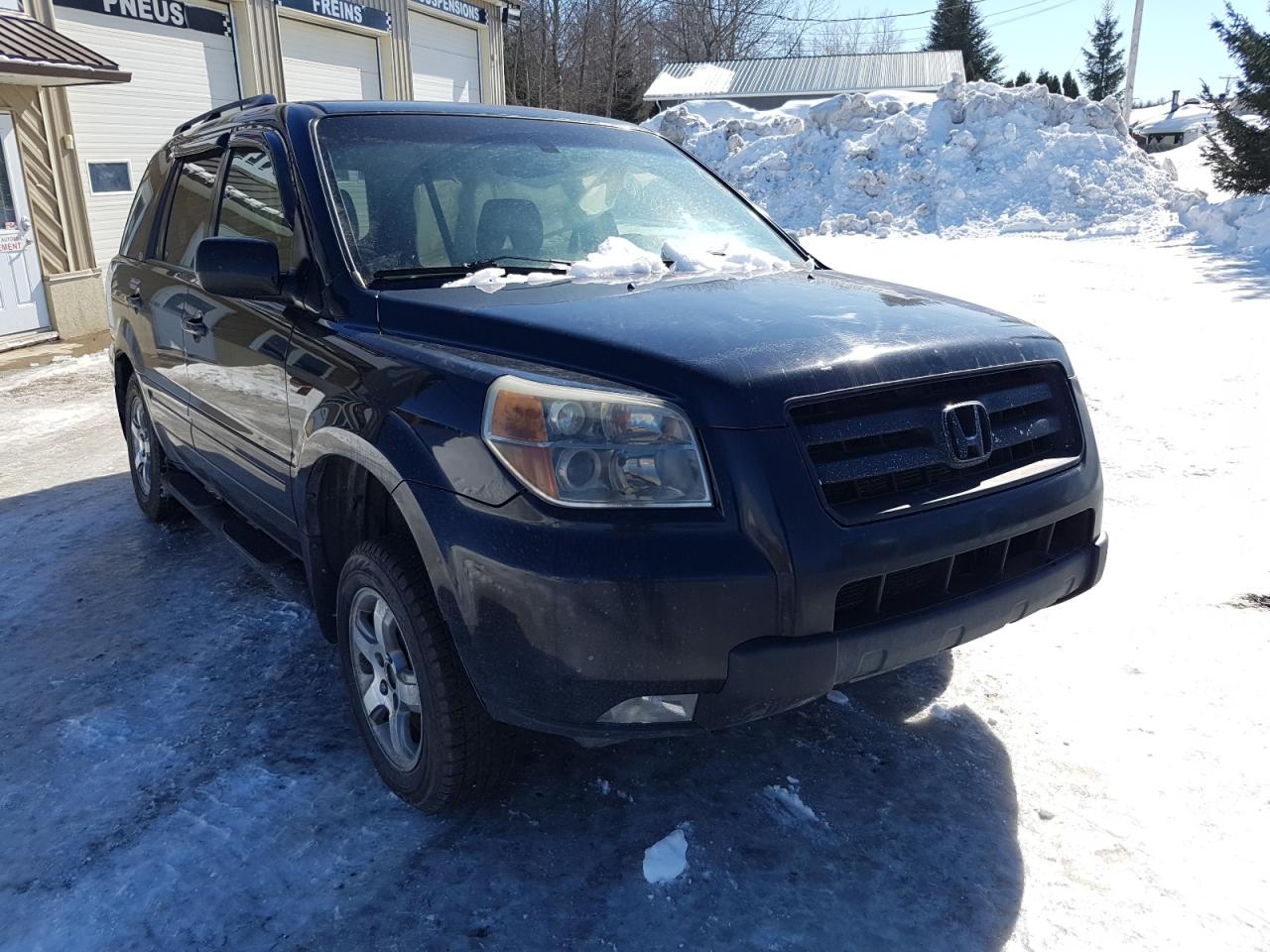 HONDA PILOT EX 2006 with VIN 2HKYF185X6H001515 - Photo from auction