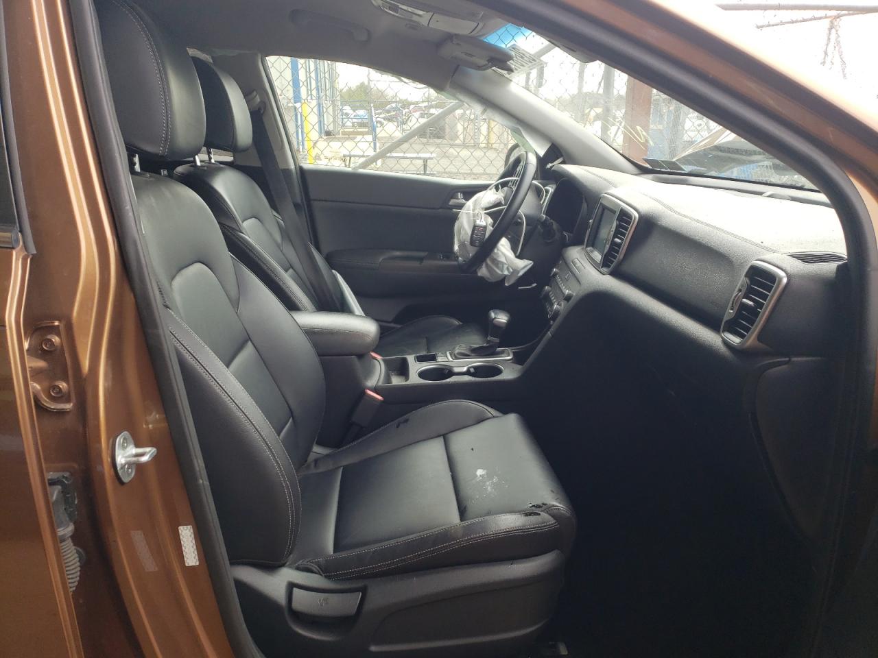 Photo 5 from auction – 2017 KIA SPORTAGE E with VIN KNDPNCAC9H7037657