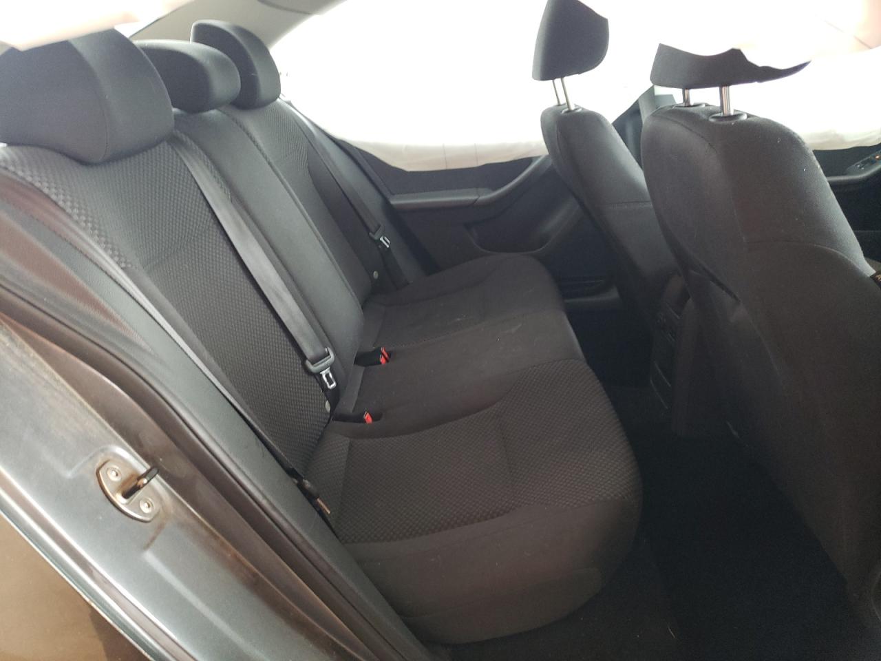 Photo 6 from auction – 2014 VOLKSWAGEN JETTA BASE with VIN 3VW2K7AJXEM303355