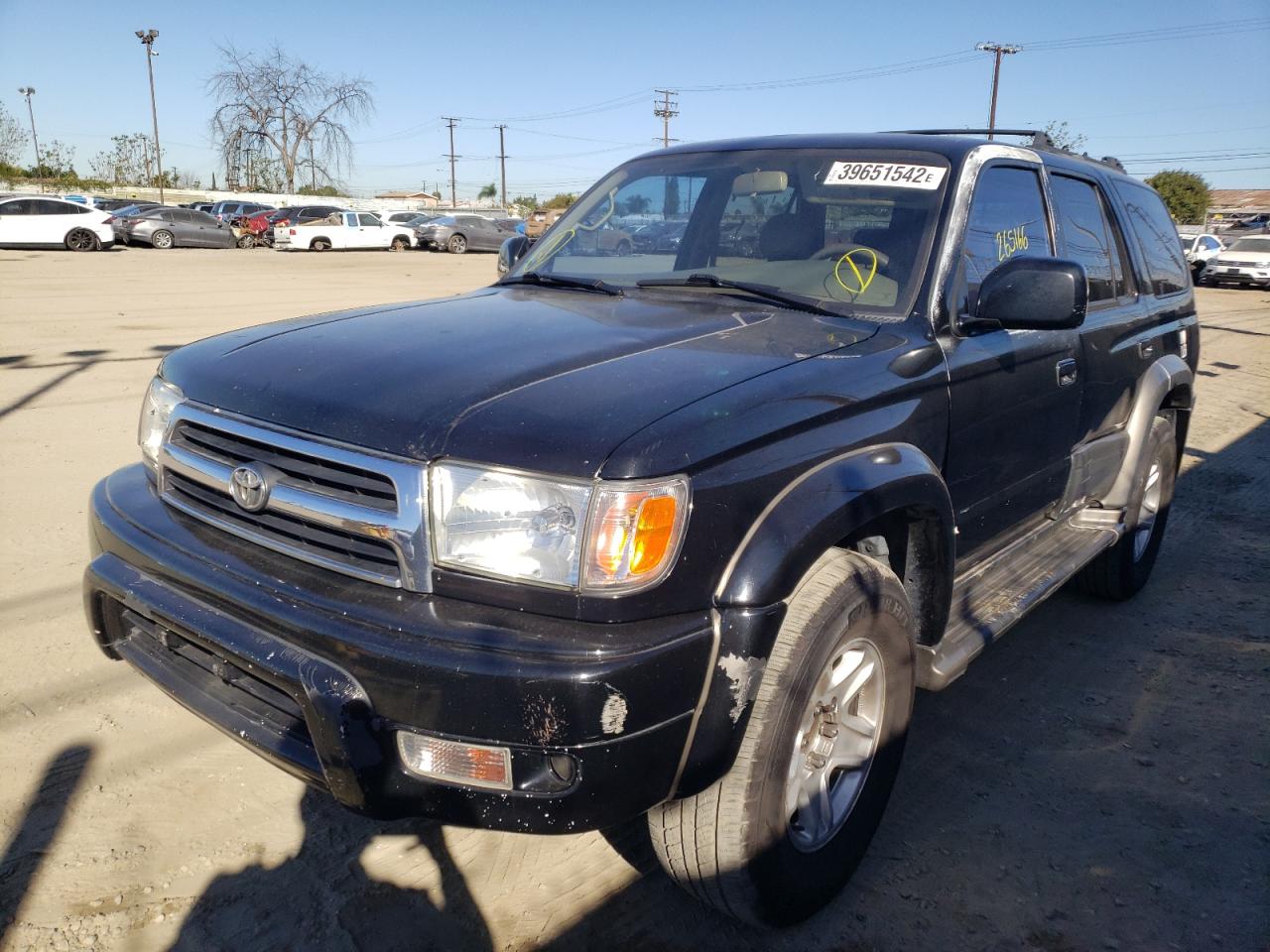 Photo 2 from auction – 2000 TOYOTA 4RUNNER LI with VIN JT3GN87R9Y0154189