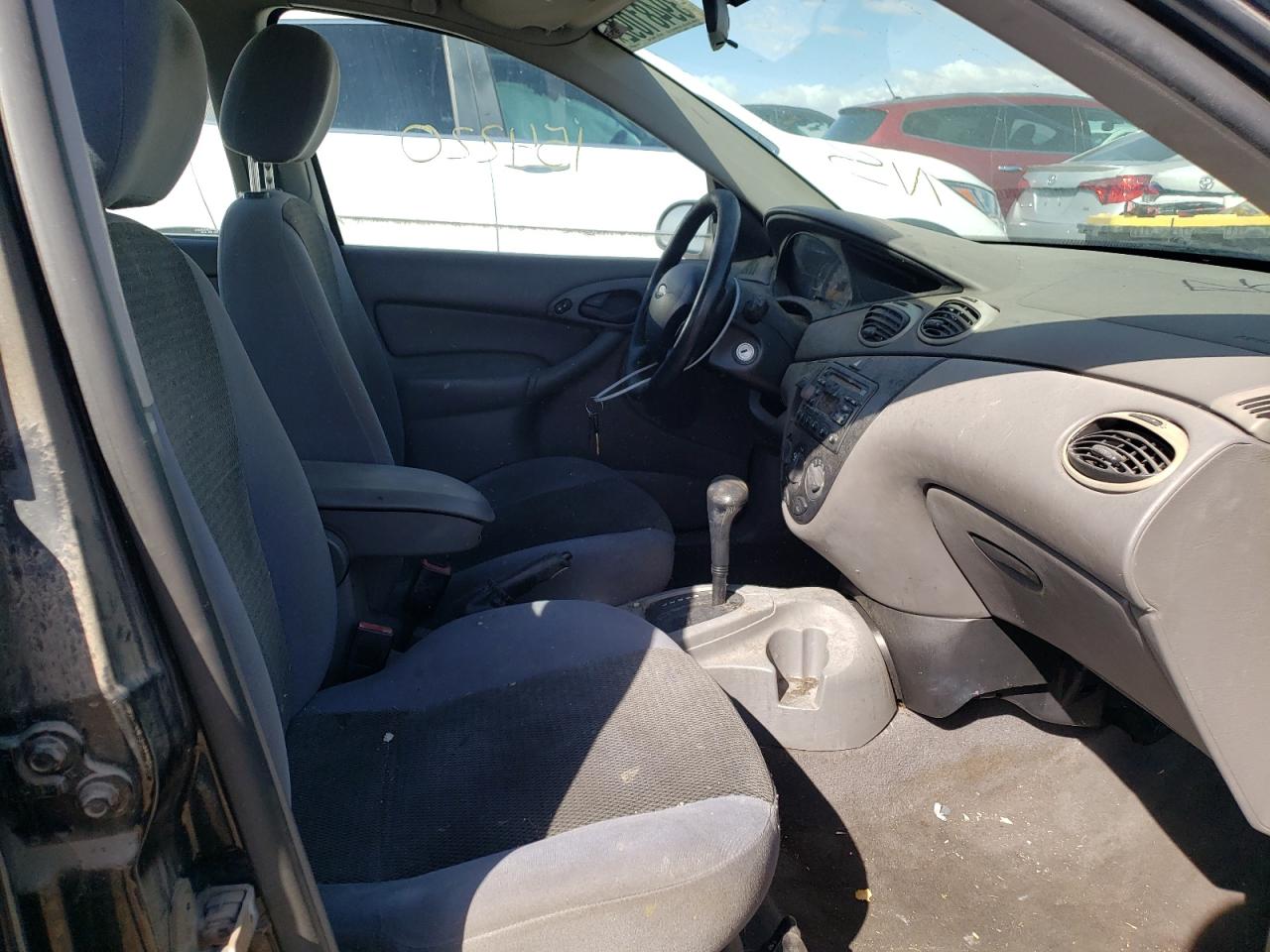 Photo 5 from auction – 2004 FORD FOCUS SE C with VIN 1FAFP34324W199539