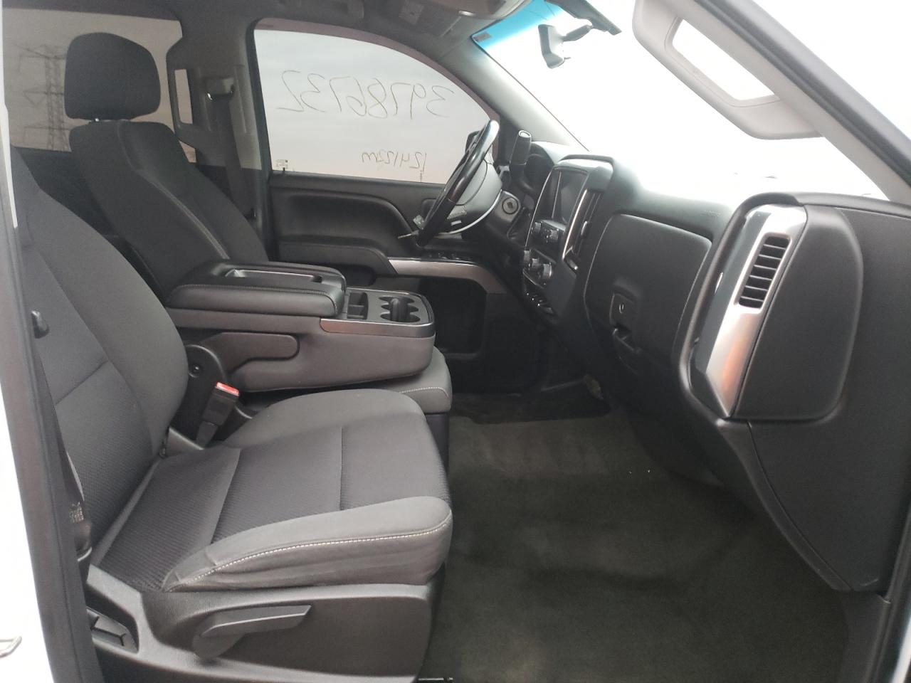 Photo 5 from auction – 2014 CHEVROLET SILVERADO with VIN 3GCUKREC7EG115278