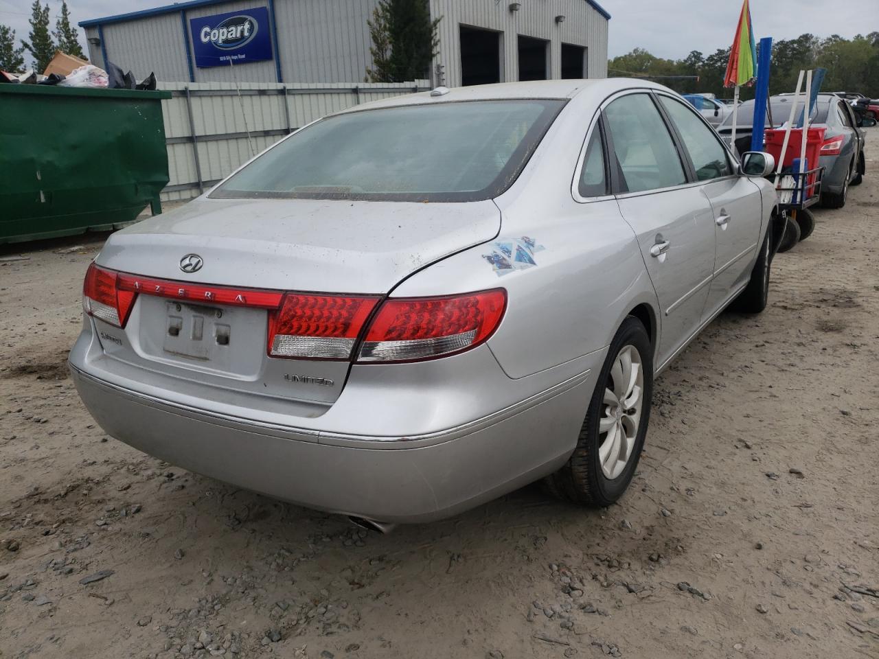Photo 4 from auction – 2007 HYUNDAI AZERA SE with VIN KMHFC46F27A194518