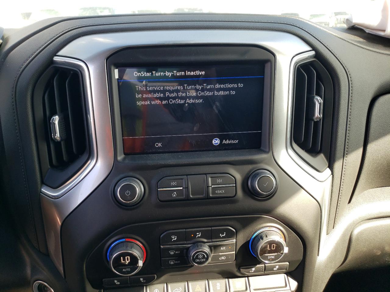 Photo 9 from auction – 2021 CHEVROLET SILVERADO with VIN 1GCRYEEK8MZ333460