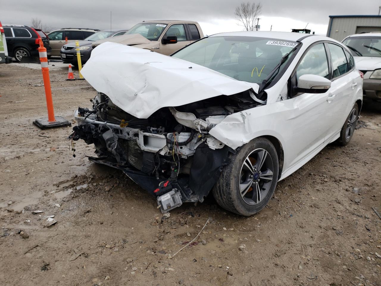 Фото 2 с аукциона – 2014 FORD FOCUS SE с VIN 1FADP3K2XEL413794