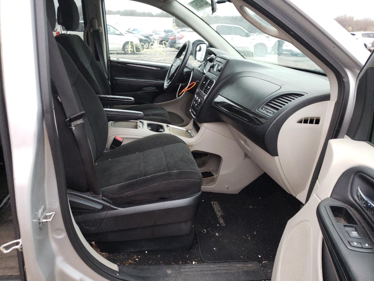 Photo 5 from auction – 2012 DODGE GRD CARAVA with VIN 2C4RDGCG1CR129775