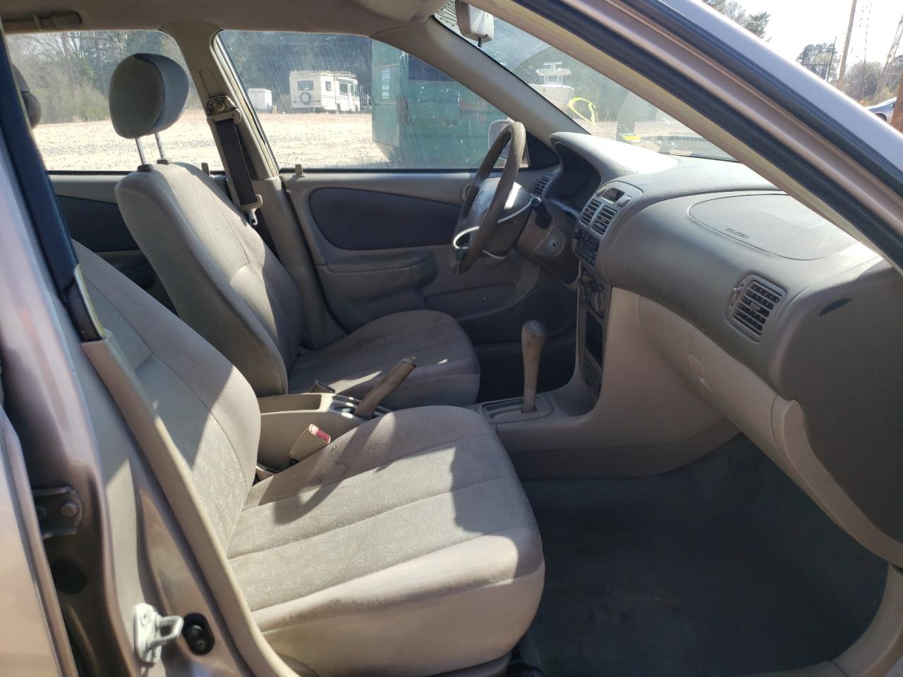 Photo 5 from auction – 2000 TOYOTA COROLLA VE with VIN 1NXBR12E1YZ332834