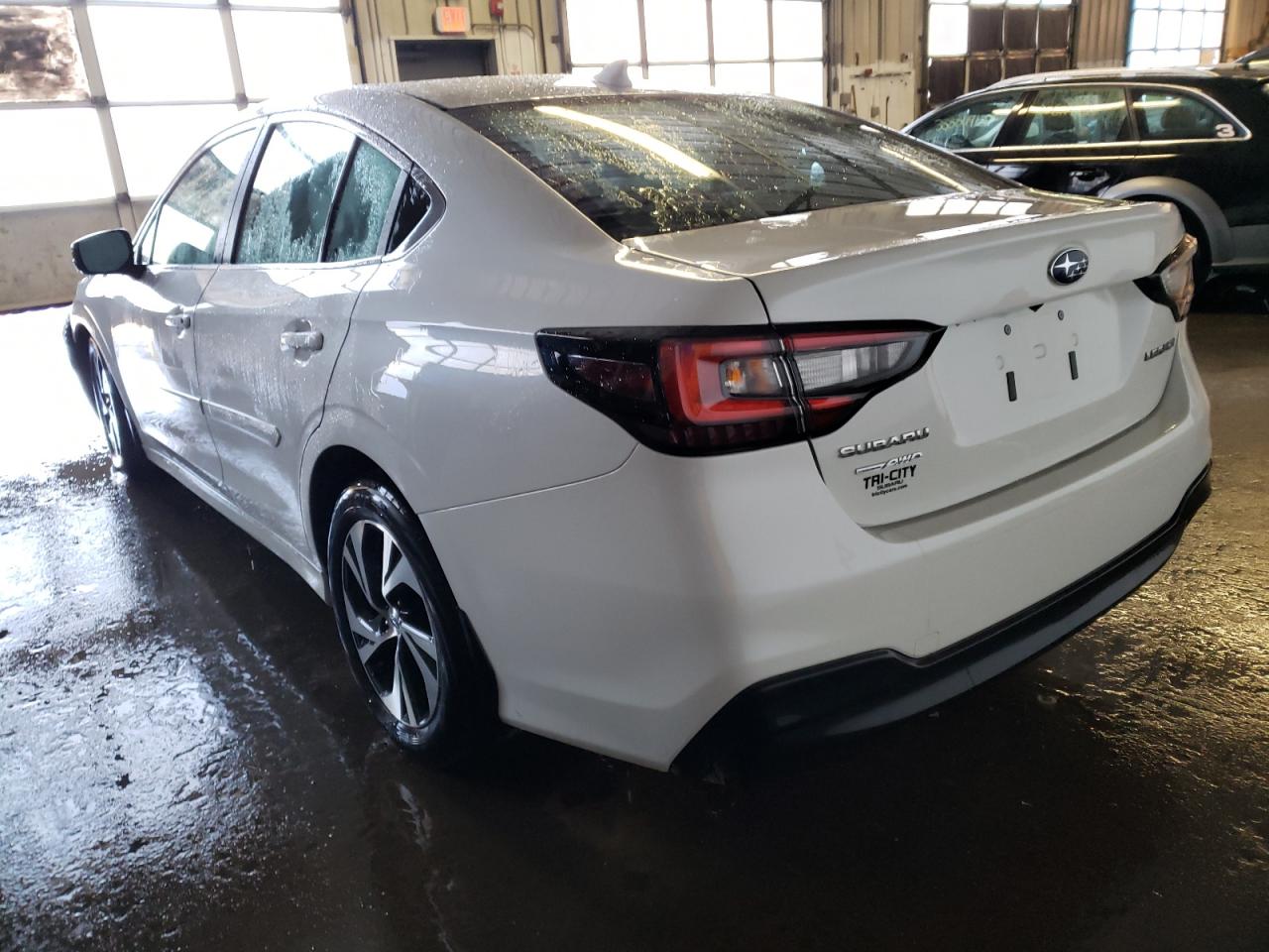 Photo 3 from auction – 2020 SUBARU LEGACY with VIN 4S3BWAB66L3012977