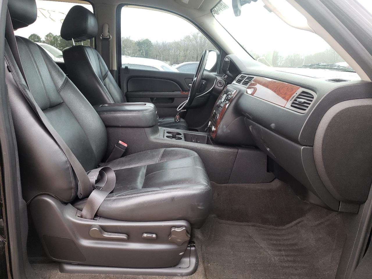 Photo 5 from auction – 2013 CHEVROLET TAHOE C150 with VIN 1GNSCBE09DR307454