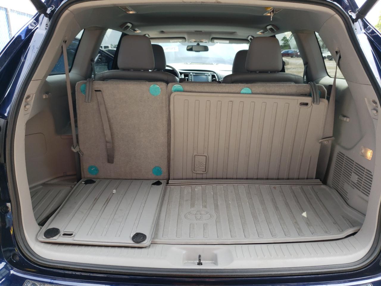 Photo 9 from auction – 2014 TOYOTA HIGHLANDER with VIN 5TDYKRFH4ES027561