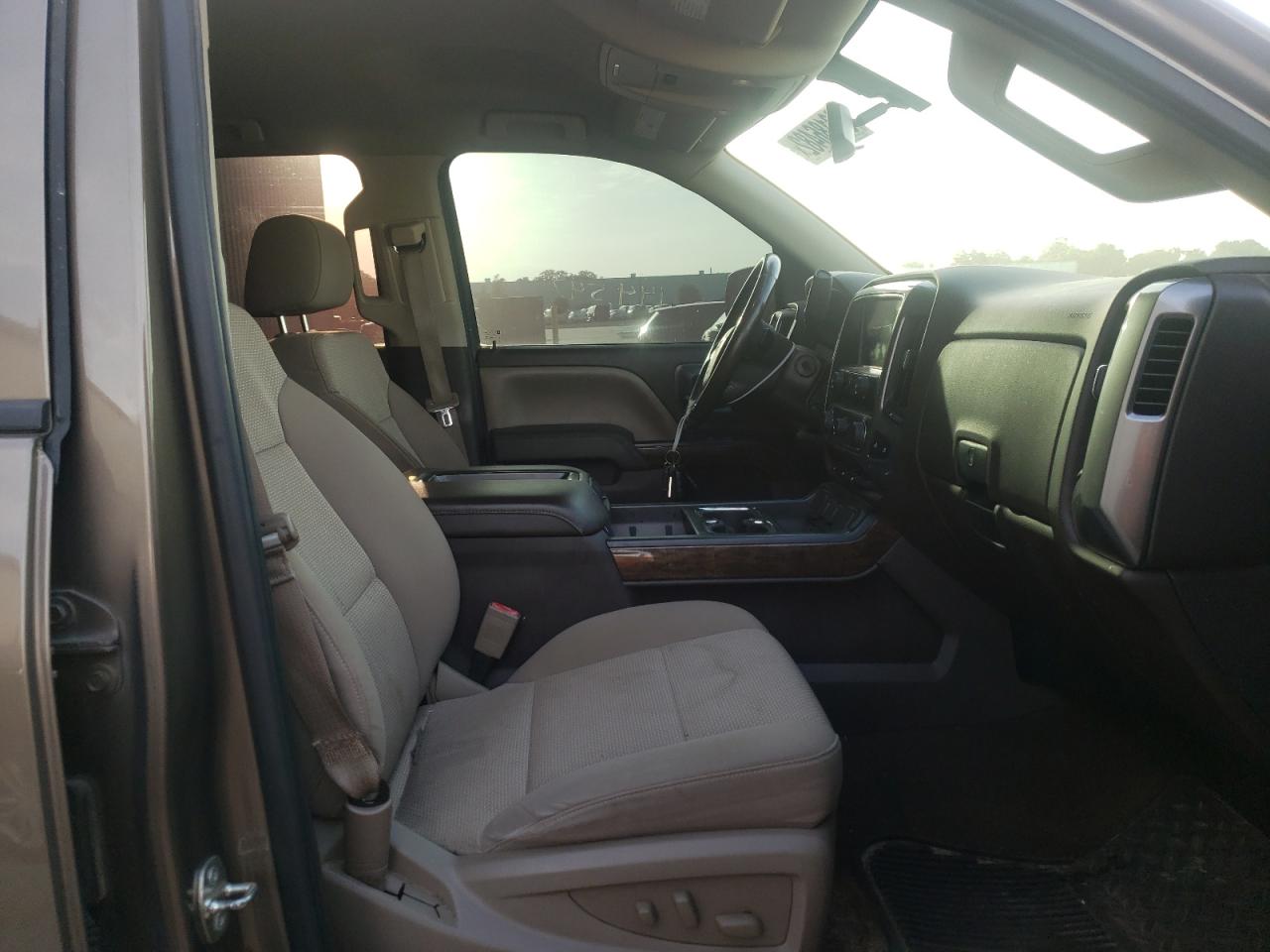 Photo 5 from auction – 2015 CHEVROLET SILVERADO with VIN 3GCPCREC9FG203972