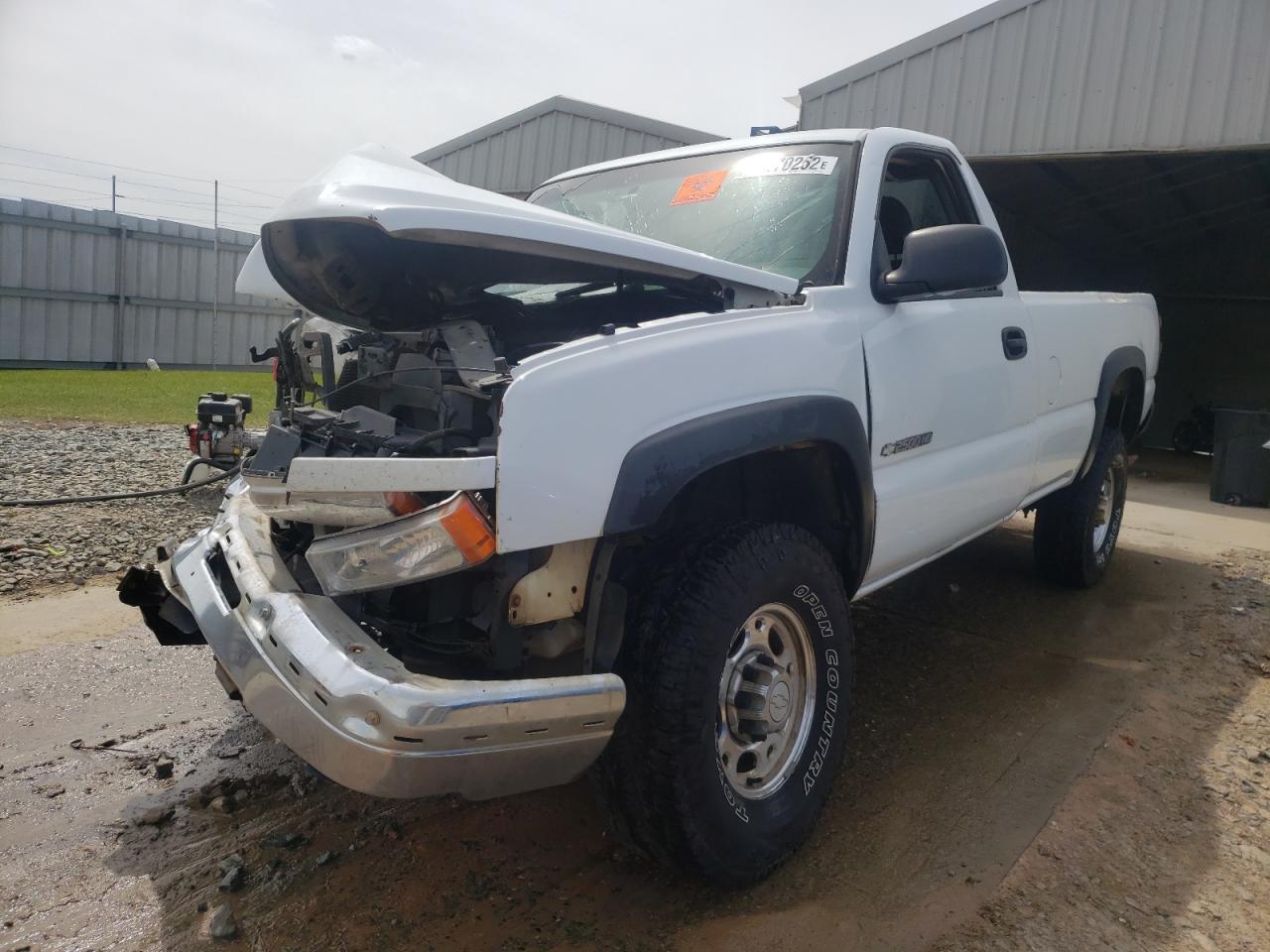 Photo 2 from auction – 2006 CHEVROLET SILVERADO with VIN 1GCHC24U16E137737