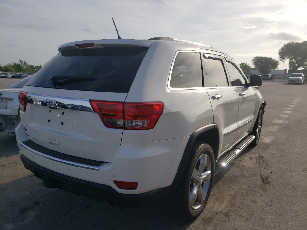 Photo 4 from auction – 2011 JEEP GRAND CHER with VIN 1J4RS6GGXBC545299
