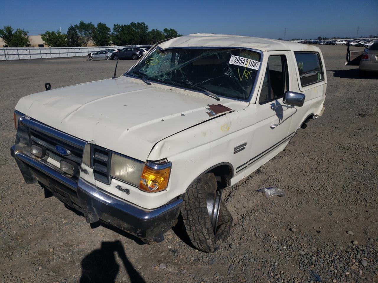Photo 2 from auction – 1990 FORD BRONCO U10 with VIN 1FMEU15H2LLA87316