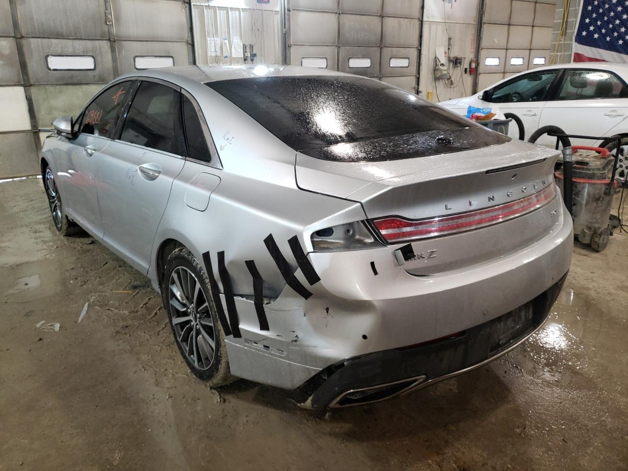 Photo 3 from auction – 2017 LINCOLN MKZ SELECT with VIN 3LN6L5C97HR657636