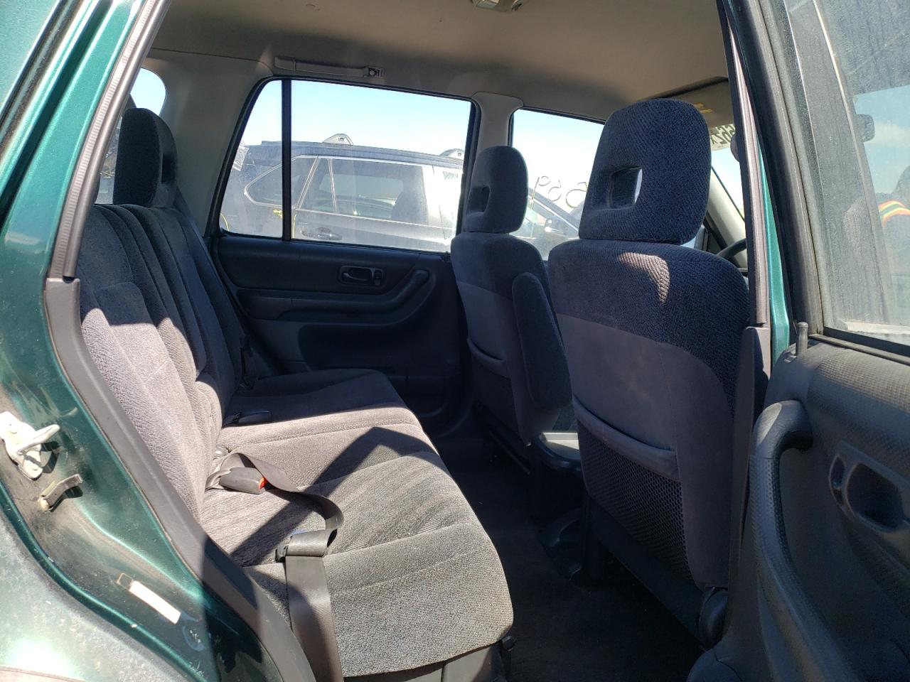 Photo 6 from auction – 2000 HONDA CR-V LX with VIN JHLRD1848YC019434