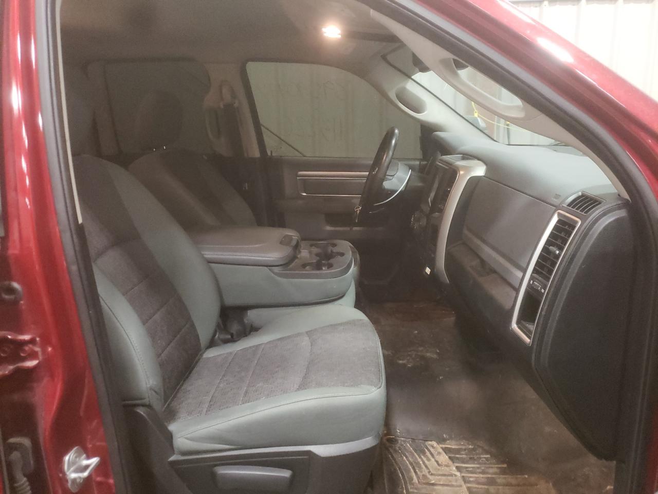 Photo 5 from auction – 2014 RAM 1500 SLT with VIN 1C6RR7GG9ES395632