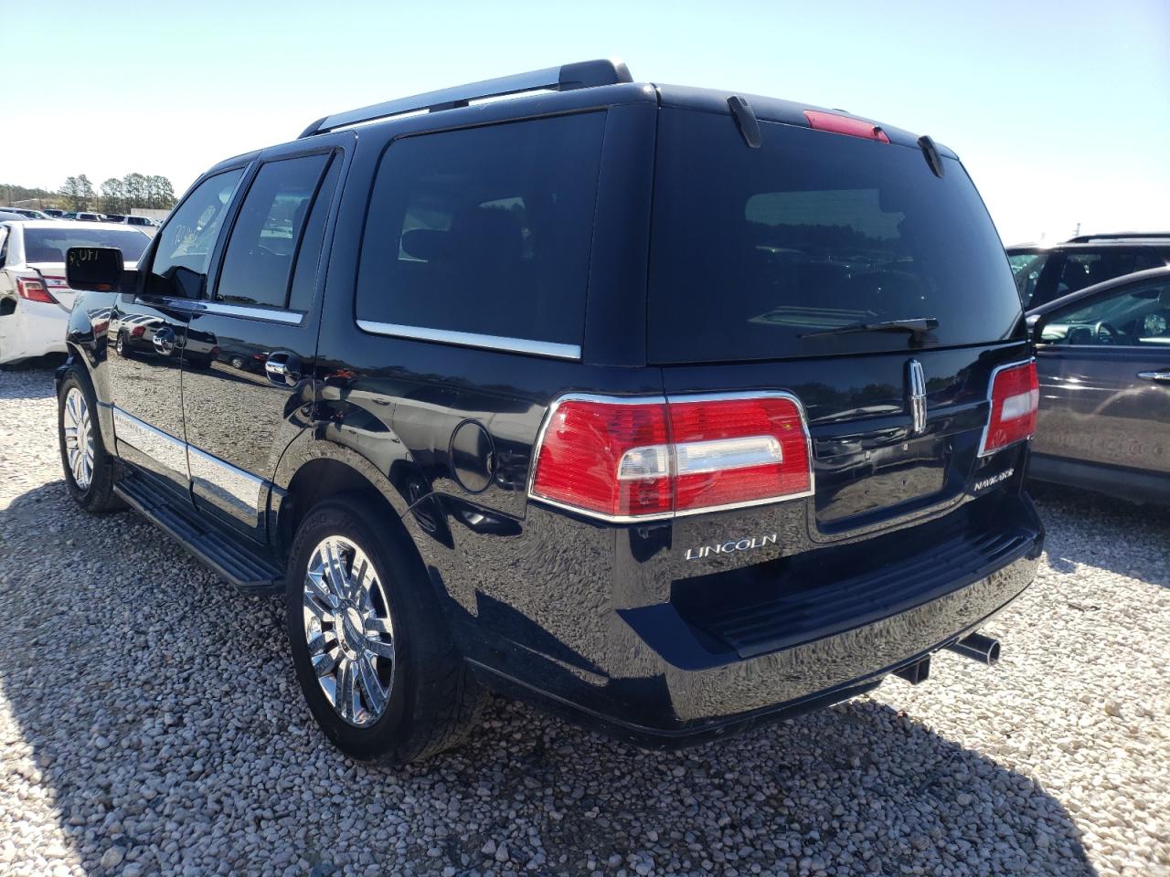 Photo 3 from auction – 2008 LINCOLN NAVIGATOR with VIN 5LMFU27558LJ11965