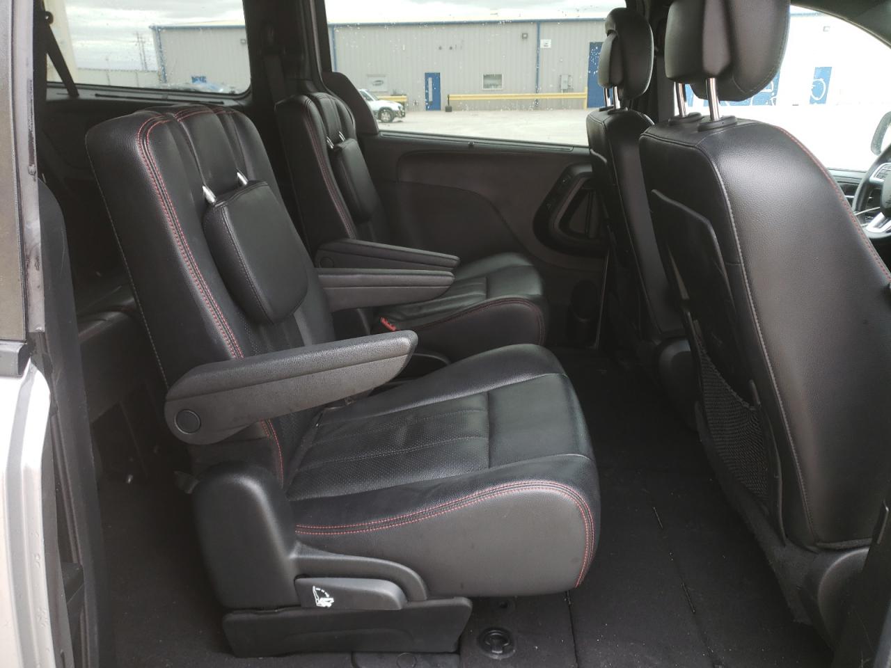 Photo 6 from auction – 2017 DODGE GRAND CARA with VIN 2C4RDGEG6HR760252