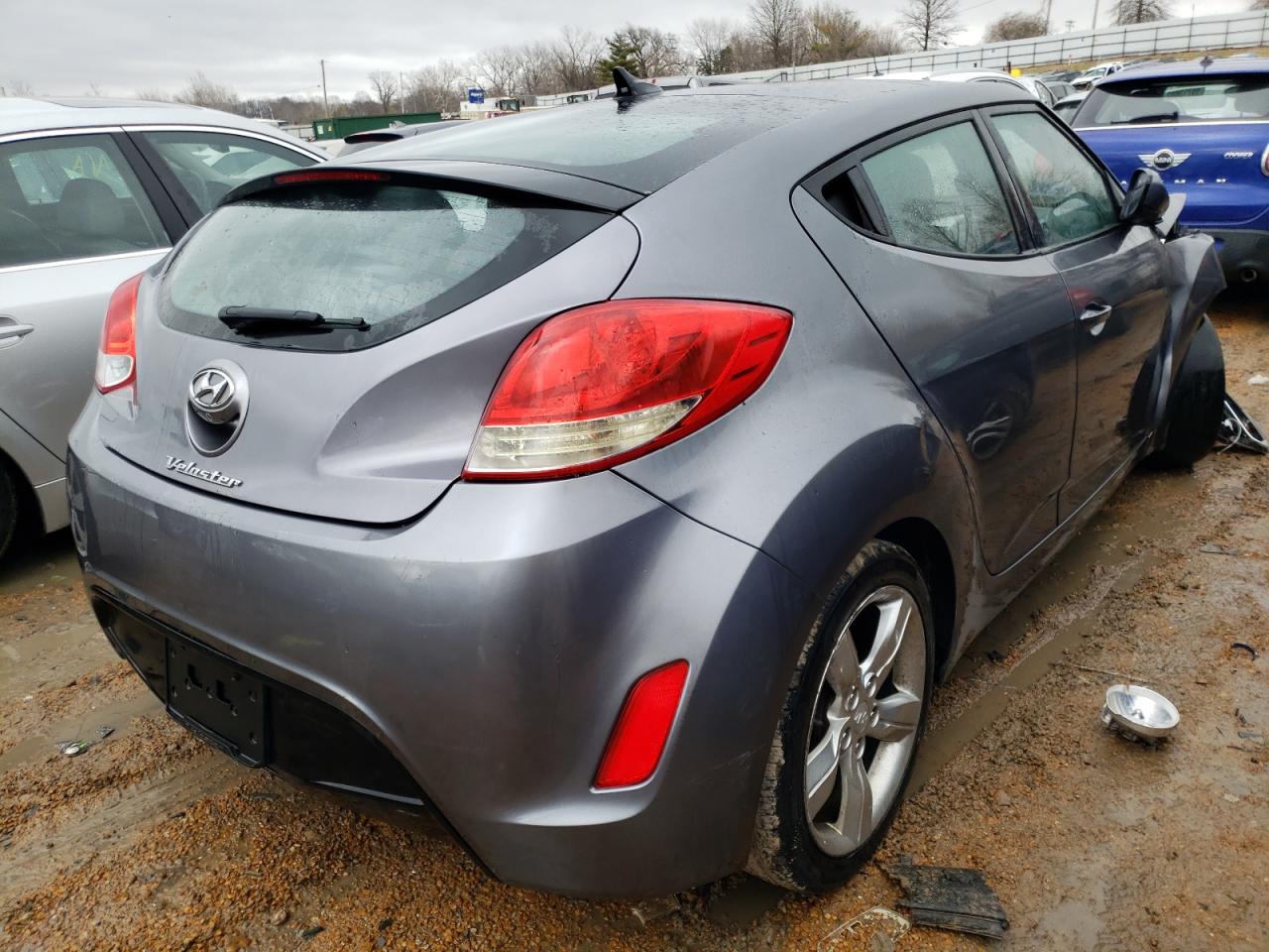 Photo 4 from auction – 2014 HYUNDAI VELOSTER with VIN KMHTC6AD1EU186328
