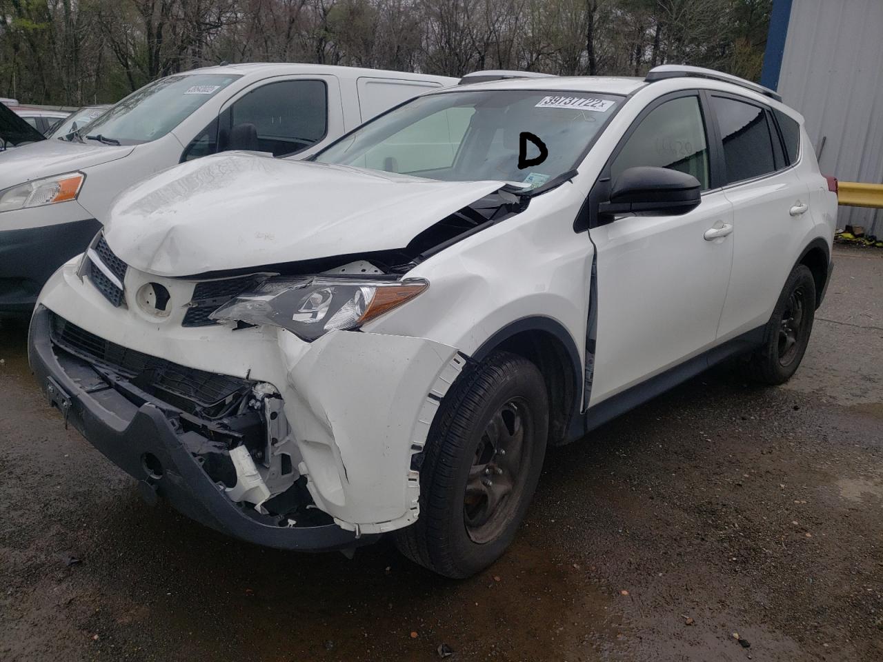 Photo 2 from auction – 2013 TOYOTA RAV4 LE with VIN JTMBFREV1DD002015