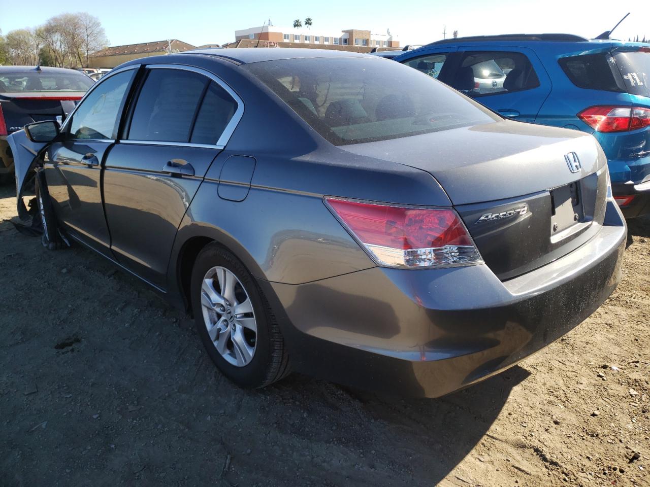 Photo 3 from auction – 2010 HONDA ACCORD LXP with VIN 1HGCP2F45AA129573