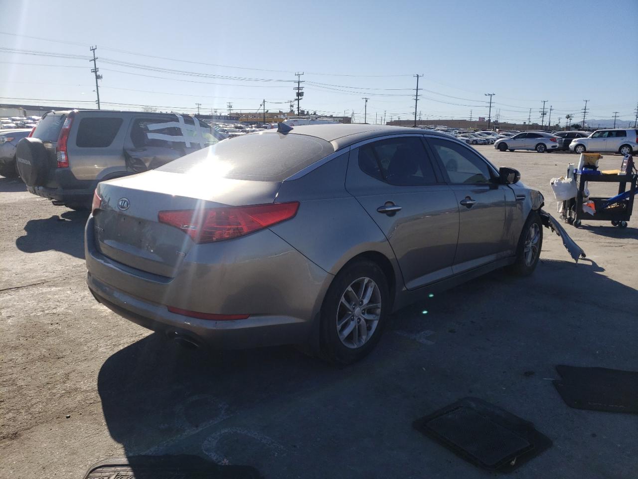Photo 4 from auction – 2012 KIA OPTIMA LX with VIN 5XXGM4A70CG085527
