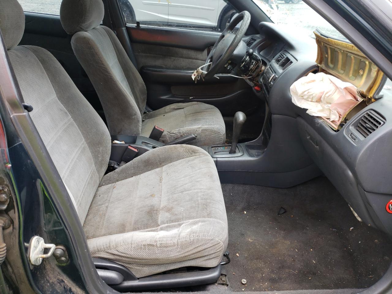 Photo 5 from auction – 1996 TOYOTA COROLLA DX with VIN 2T1BB02E0TC144928
