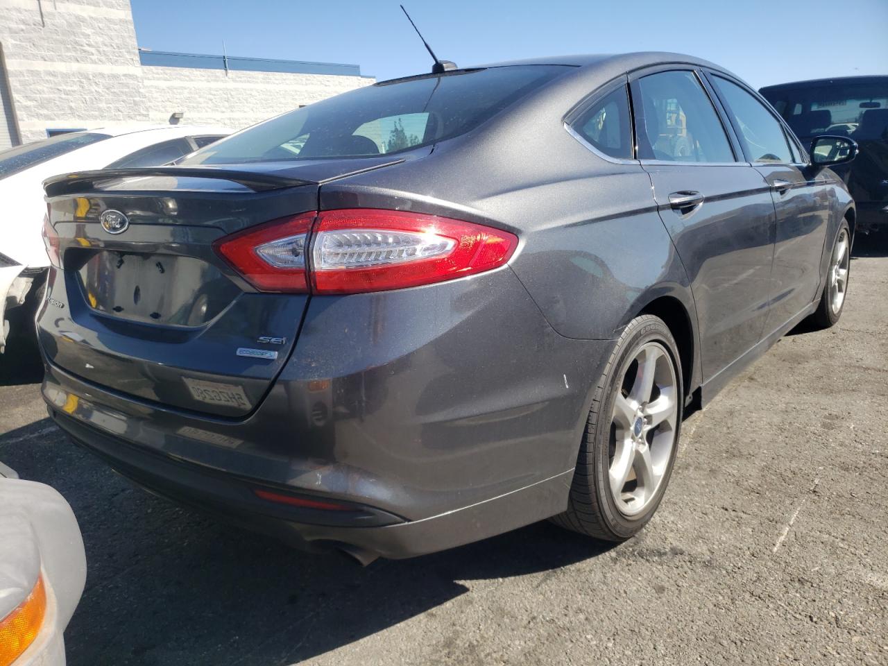 Photo 4 from auction – 2015 FORD FUSION with VIN 3FA6P0HD1FR206410