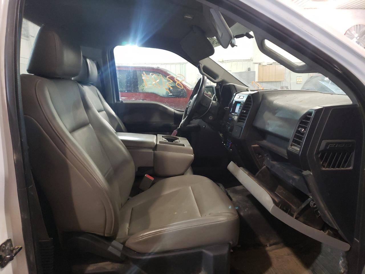 Photo 5 from auction – 2017 FORD F-150 with VIN 1FTMF1EF6HKC47820