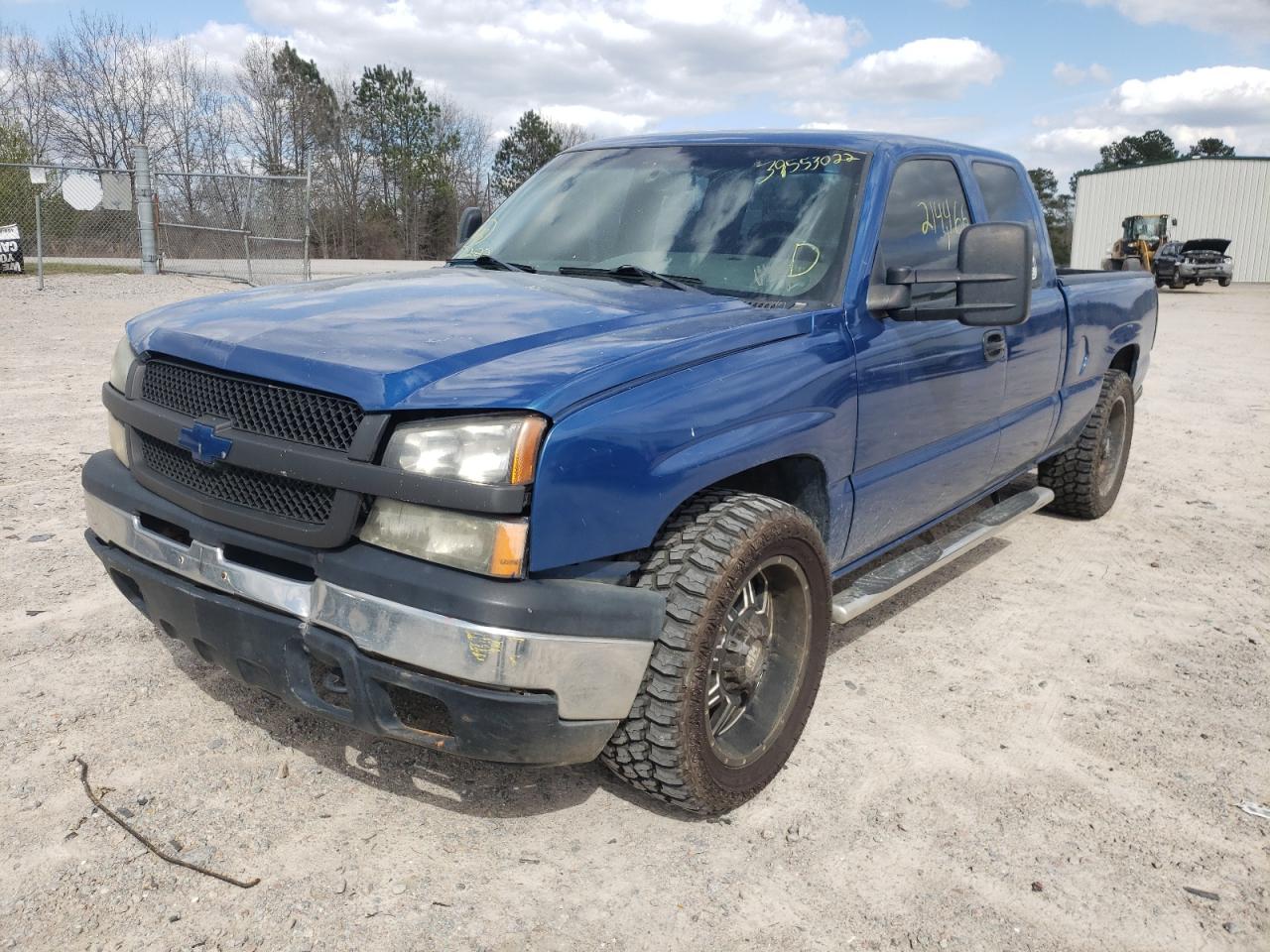Photo 2 from auction – 2004 CHEVROLET SILVERADO with VIN 1GCEC19T04E389568