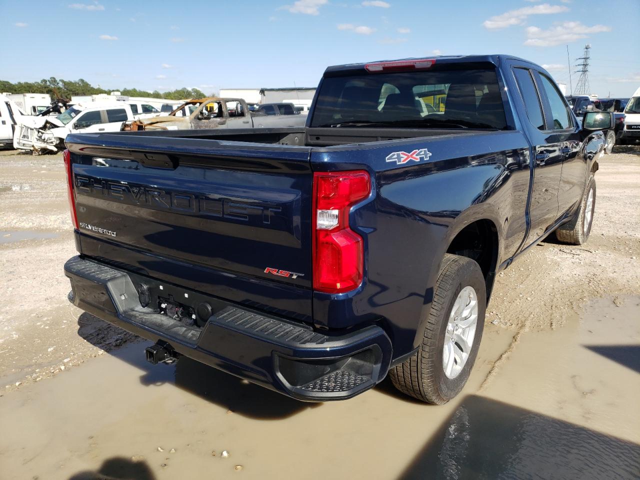 Photo 4 from auction – 2021 CHEVROLET SILVERADO with VIN 1GCRYEEK8MZ333460