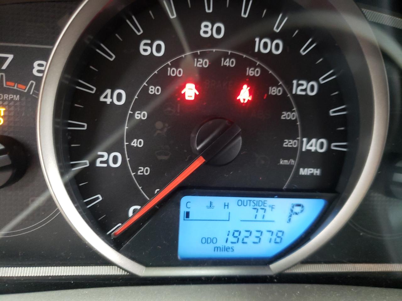 Photo 8 from auction – 2015 TOYOTA RAV4 XLE with VIN JTMWFREV7FJ048017