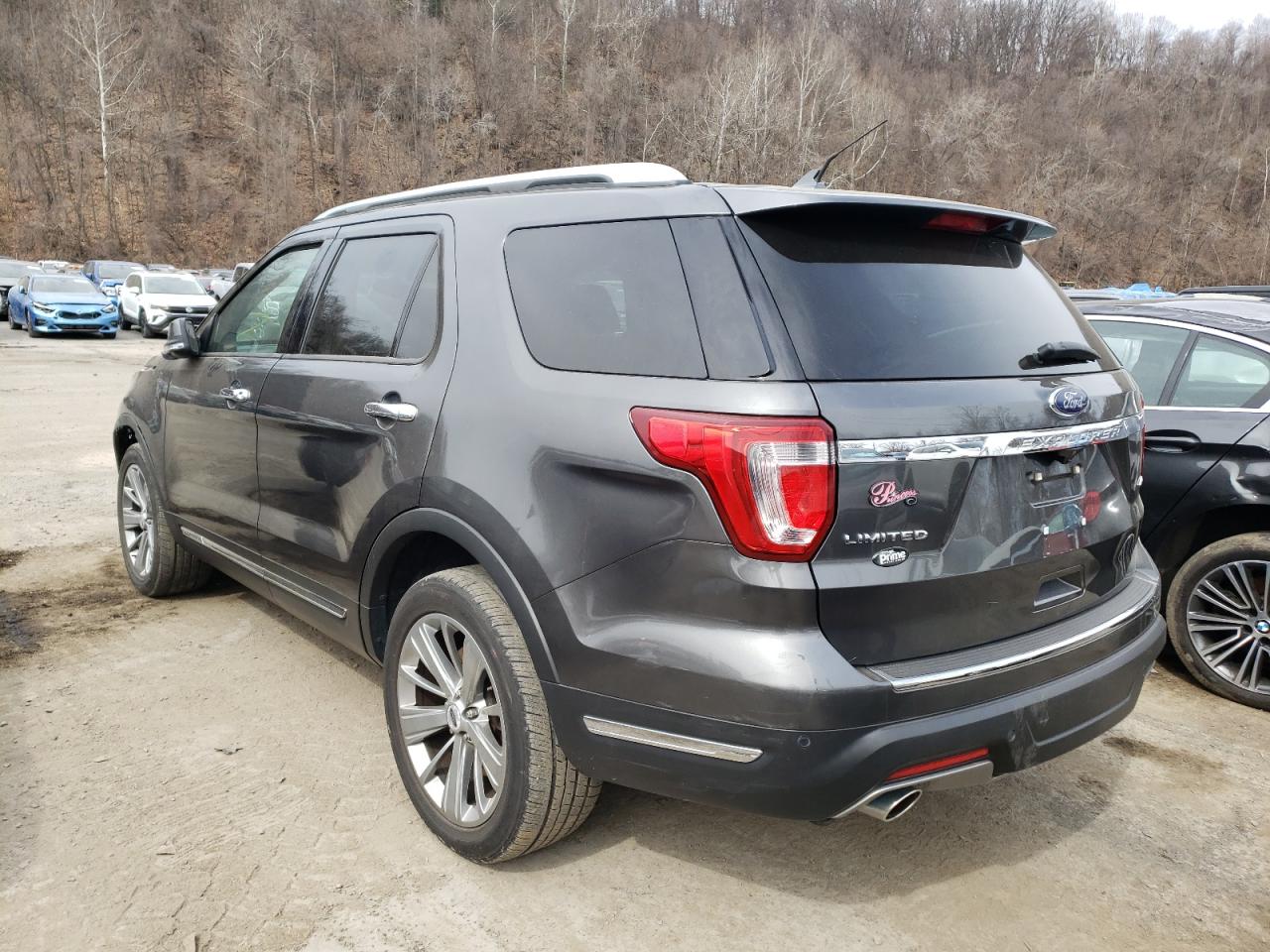 Photo 3 from auction – 2018 FORD EXPLORER L with VIN 1FM5K8F83JGB66397