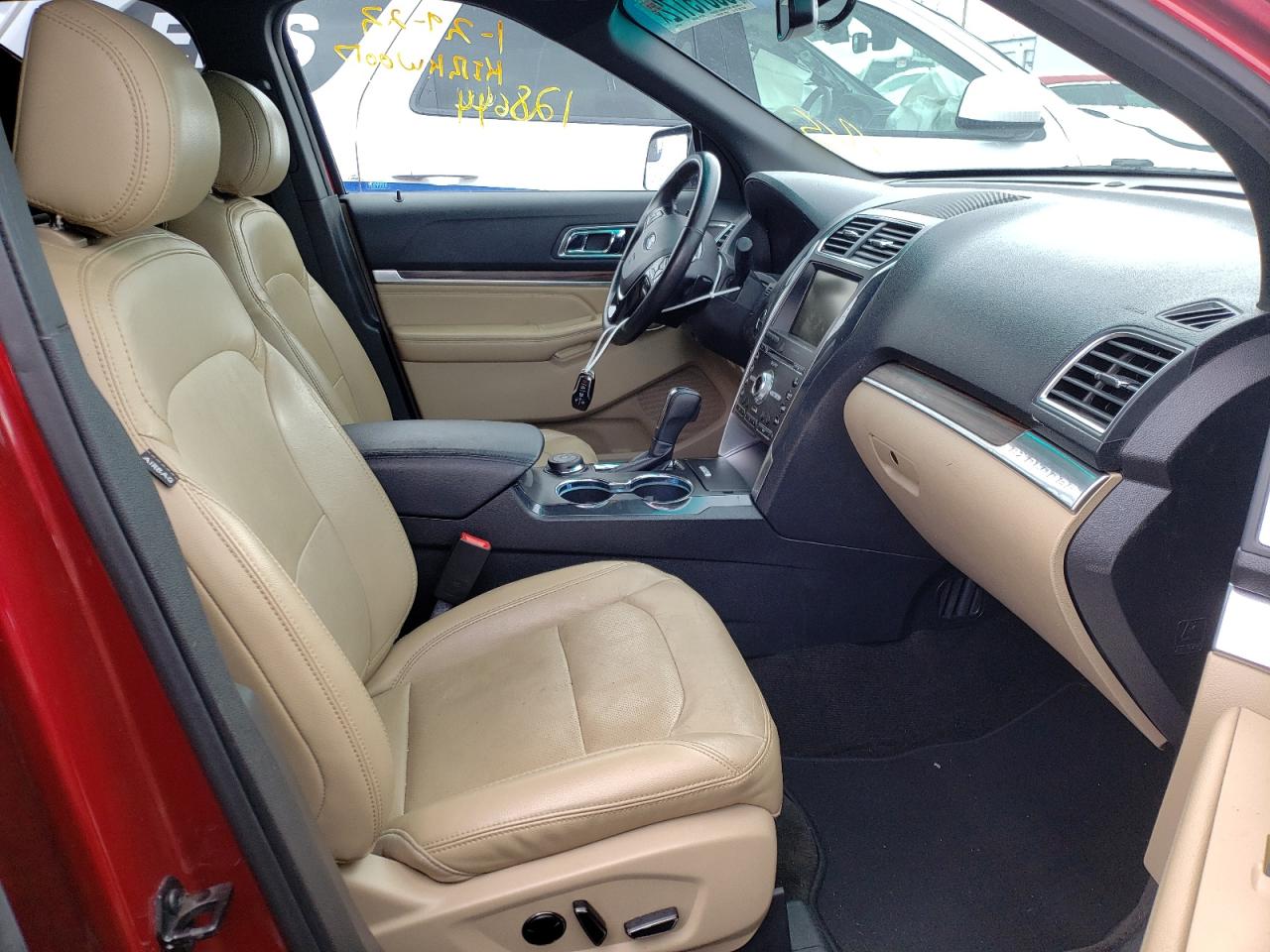Photo 5 from auction – 2016 FORD EXPLORER L with VIN 1FM5K8F81GGA47708